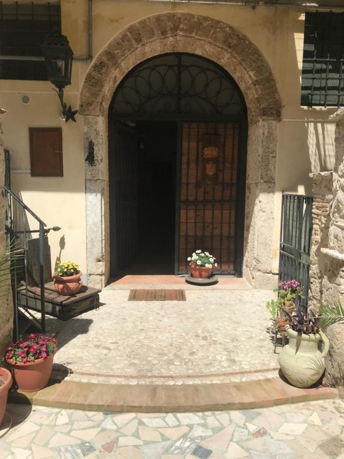 Le Prigioni Del Palazzo B&B Sora Extérieur photo